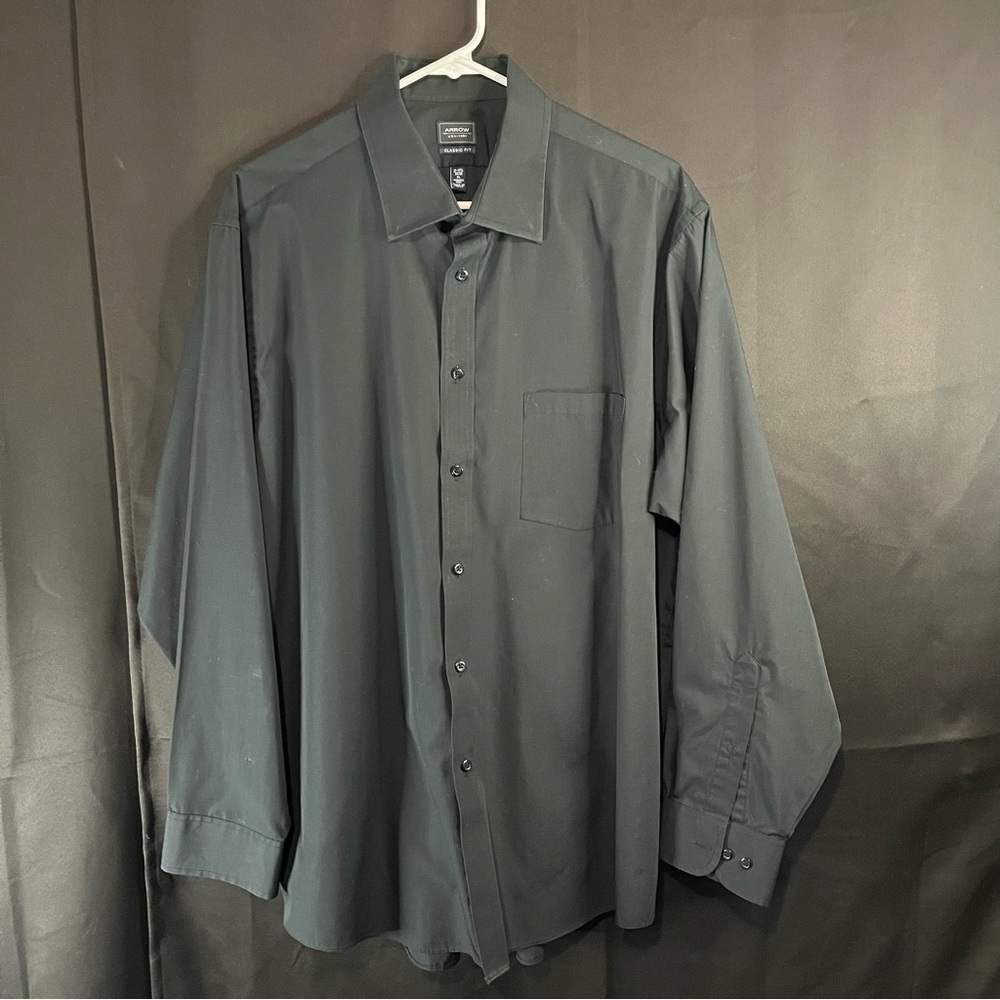 Arrow Black Dress Shirt Size XL neck 17-17.5 see pics for conditions.